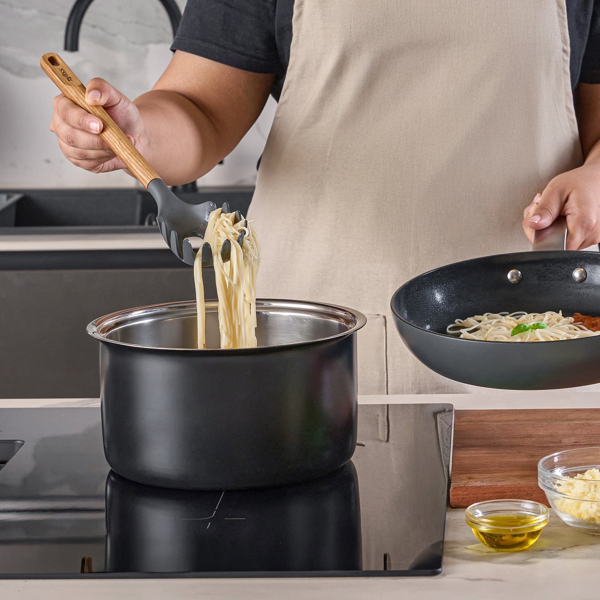 Zyliss Oak Wood Spaghetti Server